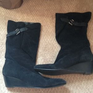 NINE WEST BLACK SUEDE BOOTS