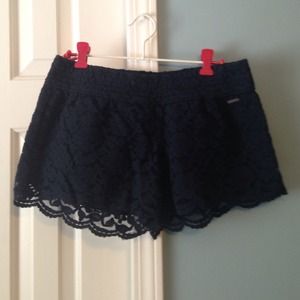 Lace Hollister shorts-medium
