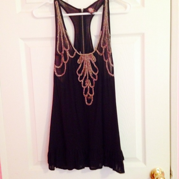 Free People Tops - 🎀✨PRICE REDUCED✨🎀 Free People Black & Gold Tunic