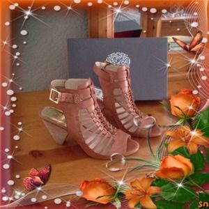 VINCE CAMUTO ESTELLI HOST PICK 11/16 GIRLY GIRL