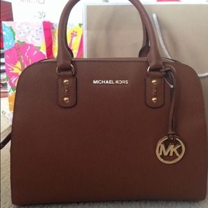 LOOKING FOR ONE BUT DIFFERENT COLOR!