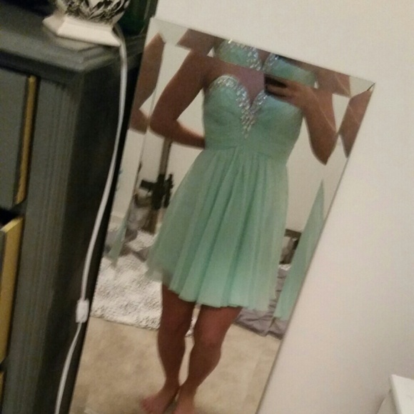 Homecoming/ cocktail dress - Picture 2 of 3