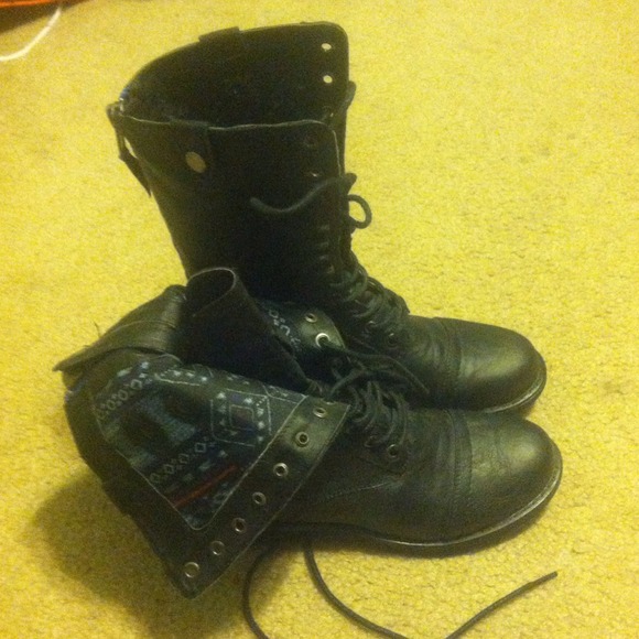 Madden girl combat boots