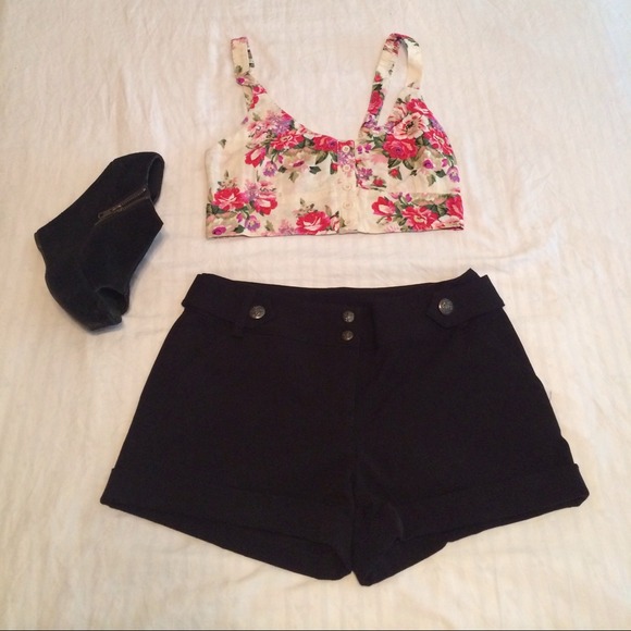 Floral crop top - Picture 2 of 3