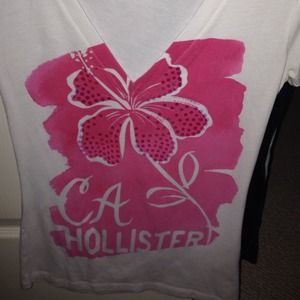 Hollister v-neck