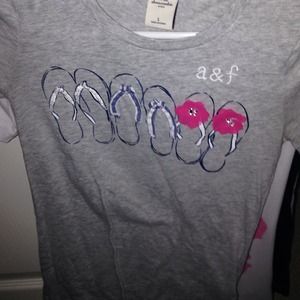 Abercrombie Graphic tee