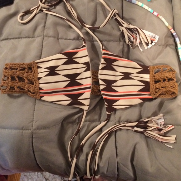 Acacia Kenya Top and Gili Bottom in Native - Picture 2 of 4