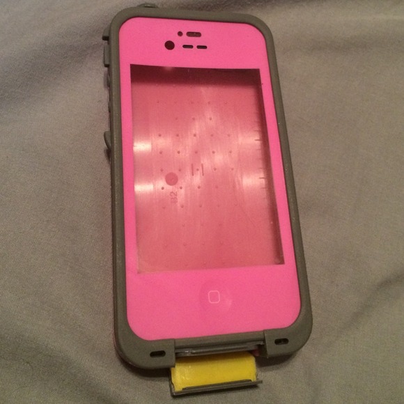 pink life proof iPhone 4s case