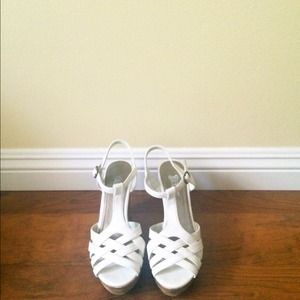 White wedges