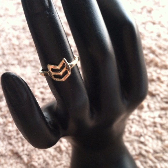 Chevron knuckle ring - Picture 2 of 3