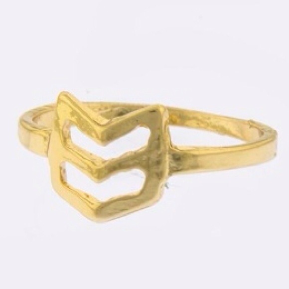 Chevron knuckle ring - Picture 3 of 3
