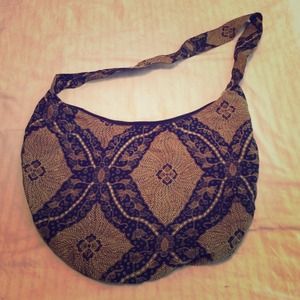 Patterned purse