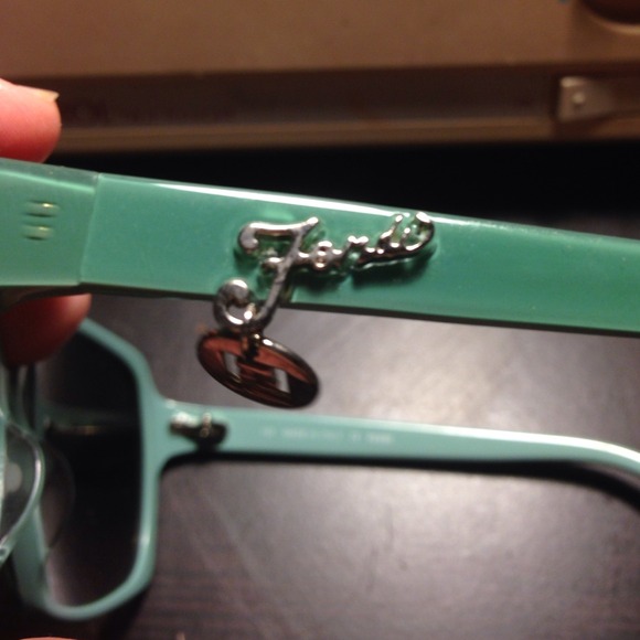 Sunglasses main image 4