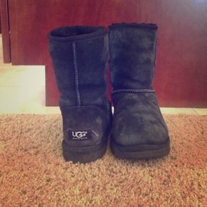 Black uggs