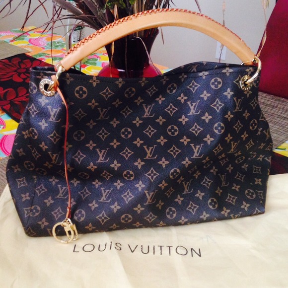 SOLD - Picture 3 of 4