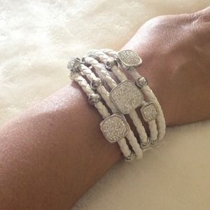 Beautiful leather bracelet !