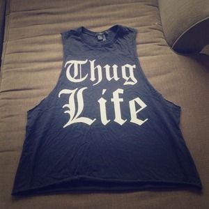 BUNDLE!! ❤️Thug Life muscle tee & iphone 5 case