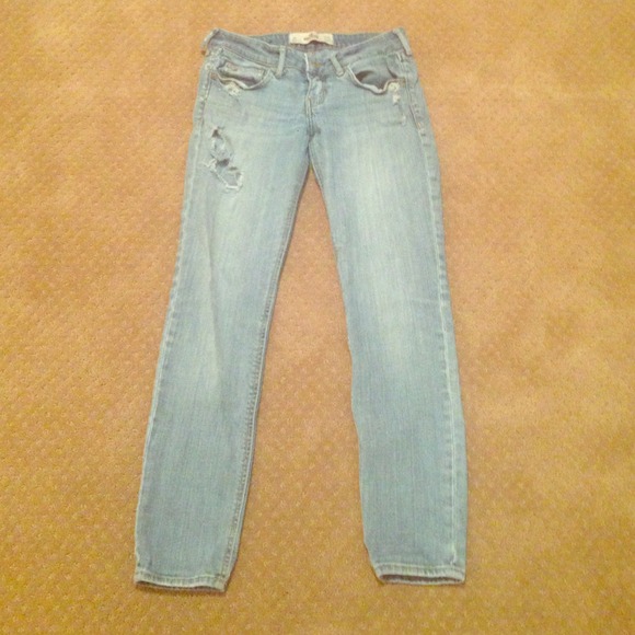 Hollister holy jeans