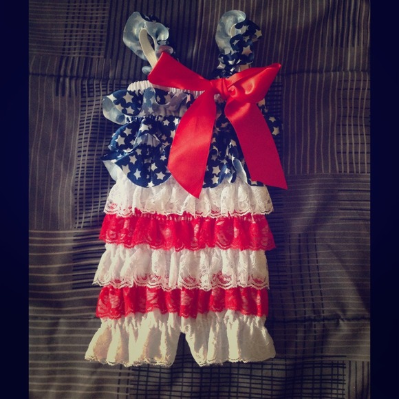 Dresses & Skirts - 4th of July Pettiromper