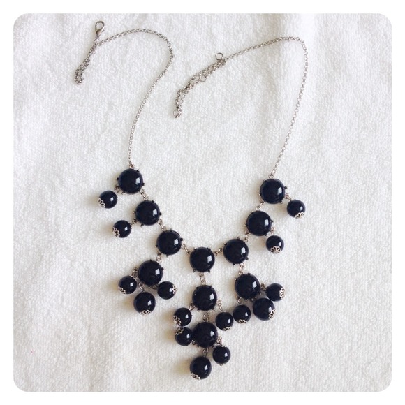 ⬇️REDUCED⬇️ Mini Bubble Necklace - Black