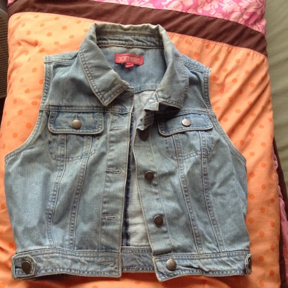 Blue jean half vest