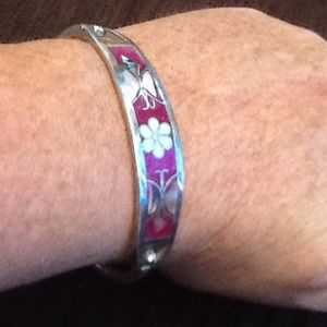 Fashion silver bracelet, a must see