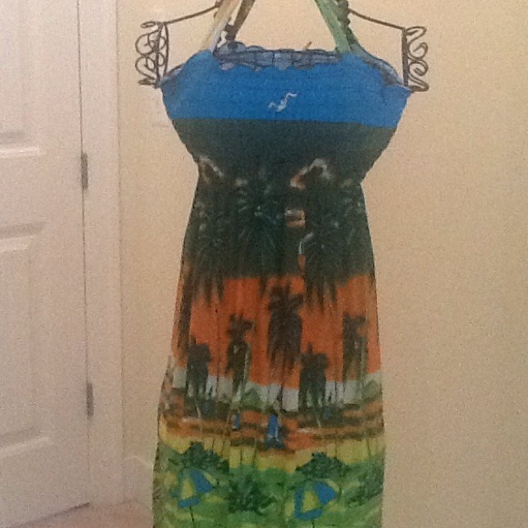 Cute lightweight Sun dress very cheery worn once