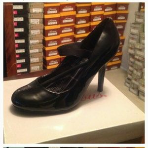 Reserved for @caeolyn77