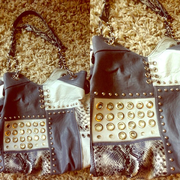🌟BUCKLE LEATHER CHAIN PURSE LIKE NEW🌟