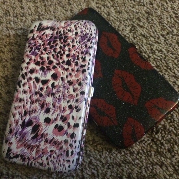 2 new wallets