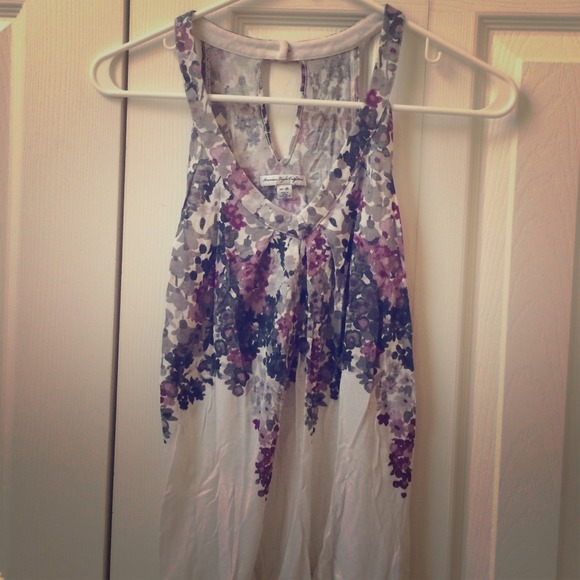 SOLD American Eagle ombré flower flowy tank top