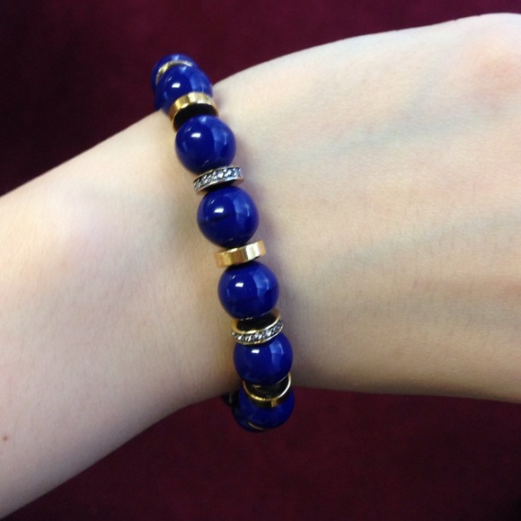 Juicy Couture Anchor Sign Charm Bracelet - Picture 2 of 3