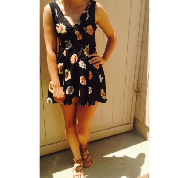 Brandy Melville Floral Dress