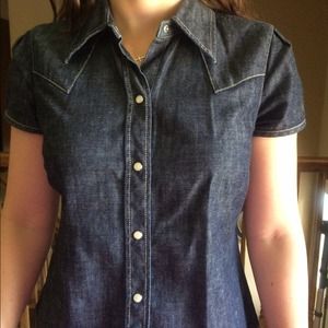 gap denim short sleeved top