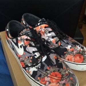 Stefan janoski floral (rare shoe)