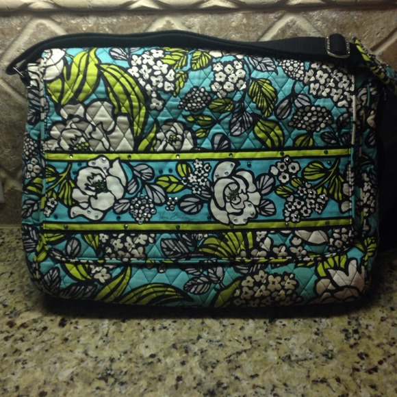 Vera Bradley messenger bag and lunch bag