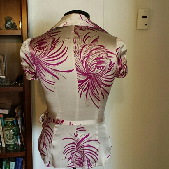 Bebe silk button up top - Picture 2 of 2