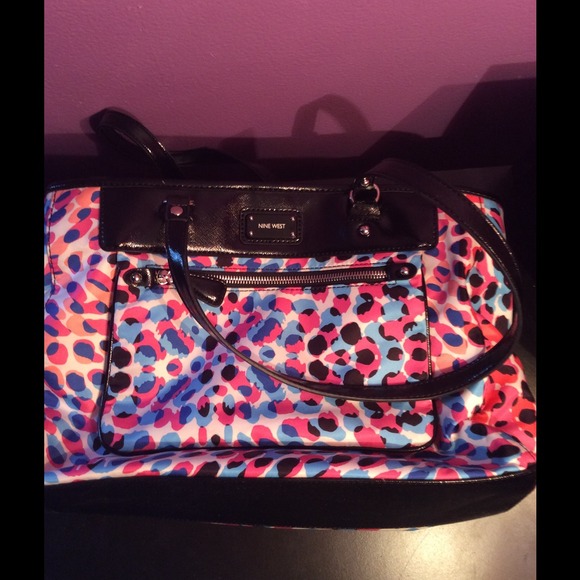 🎊🎉Nine West Satchel - Picture 2 of 4