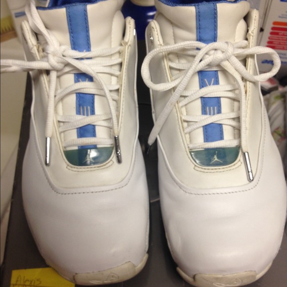 💢SOLD💢Jordan 18 lows size 8