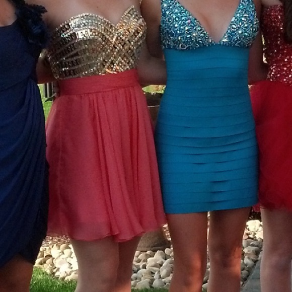 Hot coral color homecoming dress size 4 - Picture 2 of 2