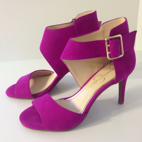 ⬇Jessica Simpson Suede Leather Heels