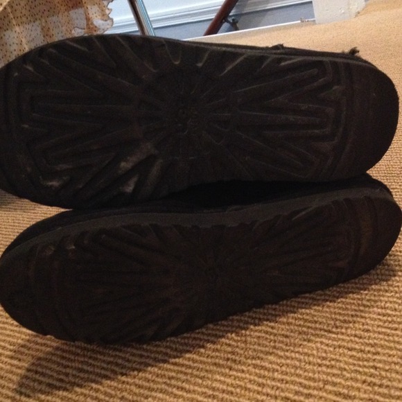 bailey bow uggs size 8 bailey bow uggs size 8