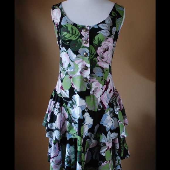 NWOT Kimchi Blue garden dress, size medium - Picture 2 of 4