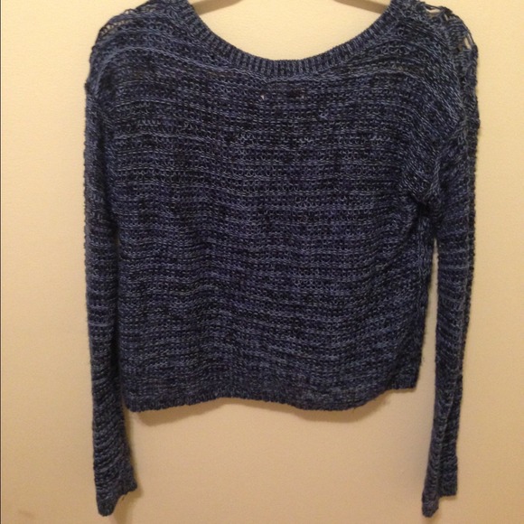 Navy hollister sweater - Picture 1 of 1