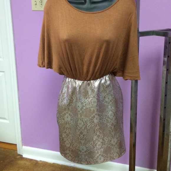 Caramel dress with fitted bottom