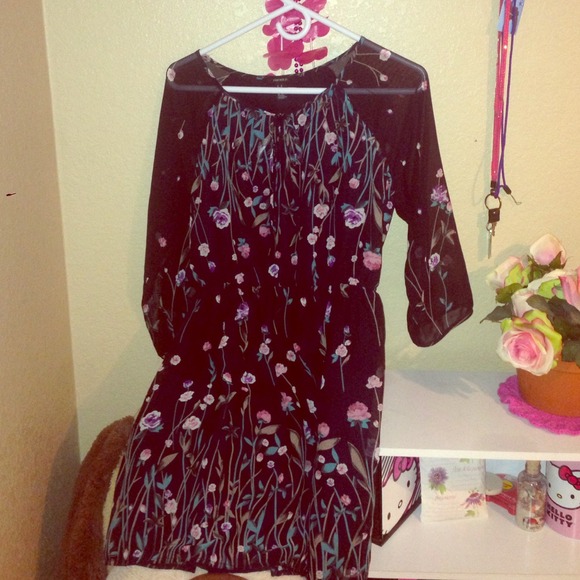 Cute dress.