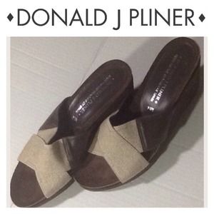 ⚫️New Bosna Crisscross Slip Ons