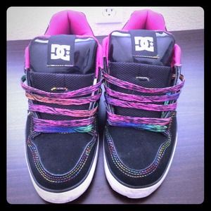 DC skater shoes