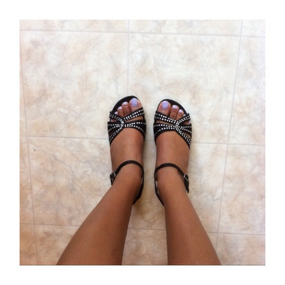 Black Short Heel Sandals