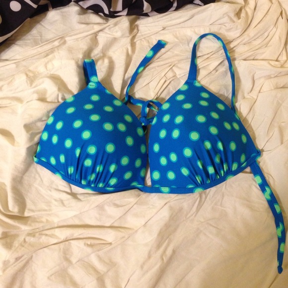 Brand new old navy swim top!